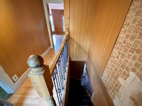Entry Way - 145 E Union St, Berlin, WI 54923 photo 9 of 13