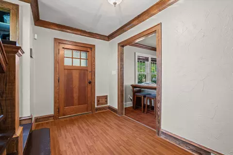 Entry Way - 1729 N Oneida St, Appleton, WI 54911 photo 2 of 4