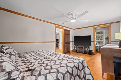 Bedroom - 1729 N Oneida St, Appleton, WI 54911 photo 4 of 5