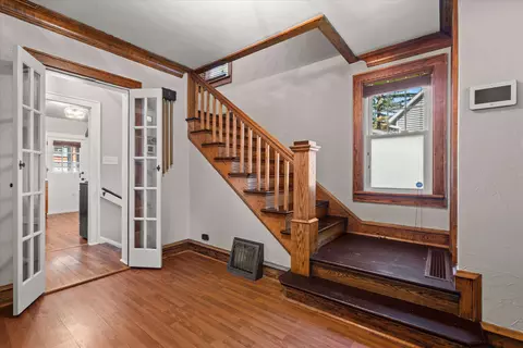 Entry Way - 1729 N Oneida St, Appleton, WI 54911 photo 1 of 4