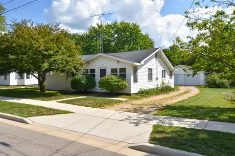 351 S Waupaca St, Wautoma, WI 54982