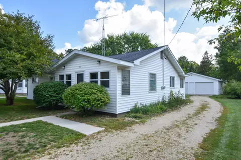 351 S Waupaca St, Wautoma, WI 54982