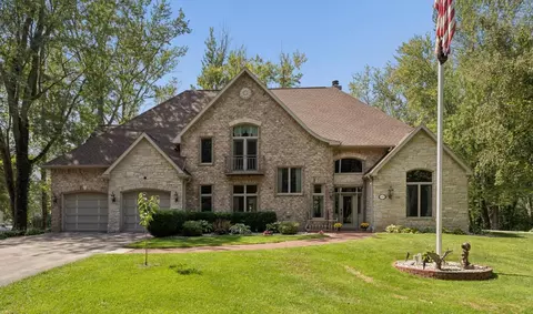 n3877 Betty Drive, Hortonville, WI 54944