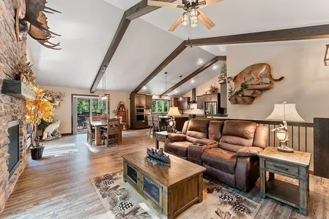 Living - 863 Maple Leaf Trl, Sobieski, WI 54171 photo 3 of 10