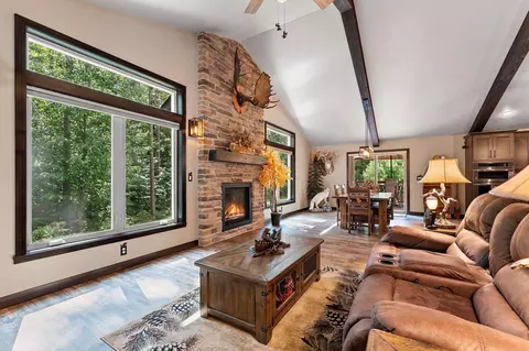 Living - 863 Maple Leaf Trl, Sobieski, WI 54171 photo 5 of 10