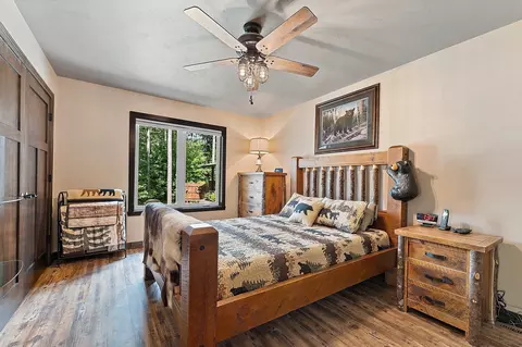 Bedroom - 863 Maple Leaf Trl, Sobieski, WI 54171 photo 4 of 8