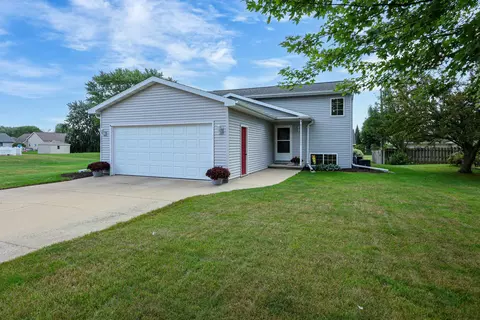 w7015 Verna Road, Menasha, WI 54952
