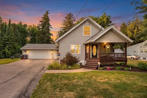 w7678 Wisconsin 54, Shiocton, WI 54170