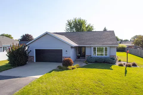 Exterior - n174 Pinecrest Boulevard, Appleton, WI 54915 photo 8 of 8