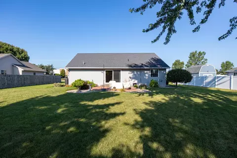 Exterior - n174 Pinecrest Boulevard, Appleton, WI 54915 photo 5 of 8