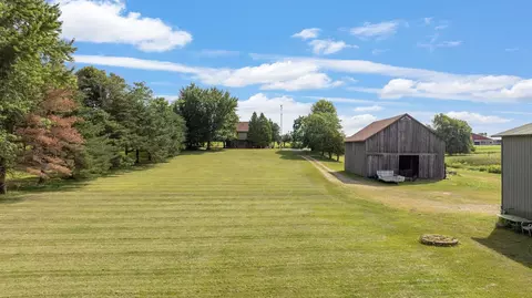 Exterior - n2579 Hample Road, Appleton, WI 54913 photo 10 of 24