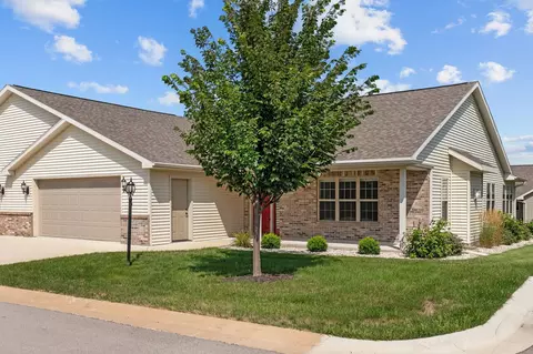 1365 Candlelight Ln, Fond Du Lac, WI 54937