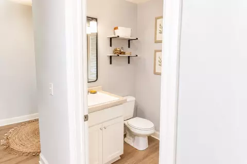 Bath - 4801 N Benview Ct, Appleton, WI 54913 photo 1 of 4