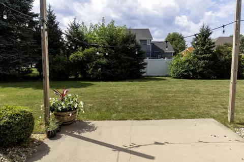 Exterior - 4801 N Benview Ct, Appleton, WI 54913 photo 6 of 10