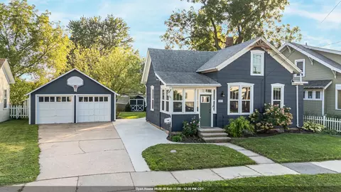 203 W Division St, Kaukauna, WI 54130