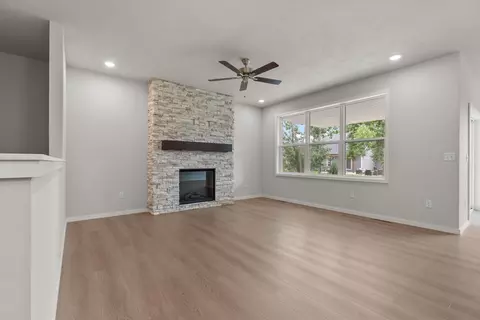 Living - 3764 E Callalilly Ln, Appleton, WI 54913 photo 1 of 2