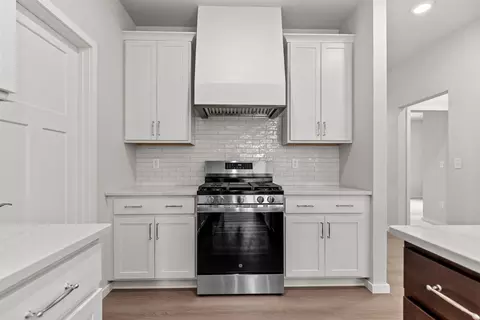 Kitchen - 3764 E Callalilly Ln, Appleton, WI 54913 photo 1 of 3