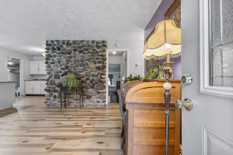 Entry Way - n7396 Mazor Road, Crivitz, WI 54114 photo 1 of 3
