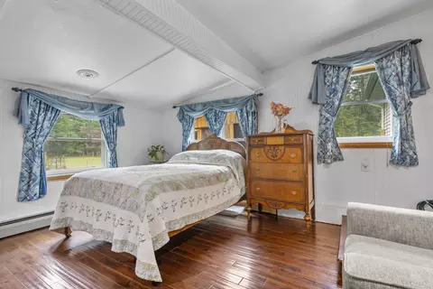 Bedroom - n7396 Mazor Road, Crivitz, WI 54114 photo 2 of 4
