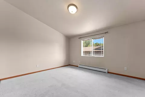 Bedroom - 3319 N Casaloma Dr #81, Appleton, WI 54913 photo 6 of 8