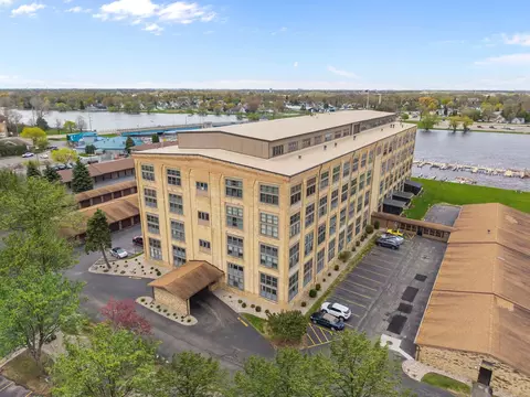 1545 Arboretum Dr #304, Oshkosh, WI 54901