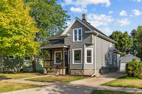 1532 W Bent Ave, Oshkosh, WI 54901