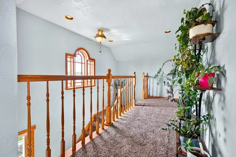 Entry Way - w6096 County Road O, Appleton, WI 54913 photo 2 of 6