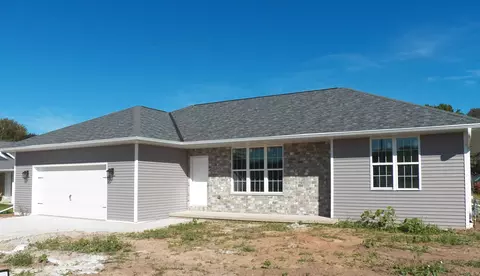 3457 Paula St, Green Bay, WI 54311