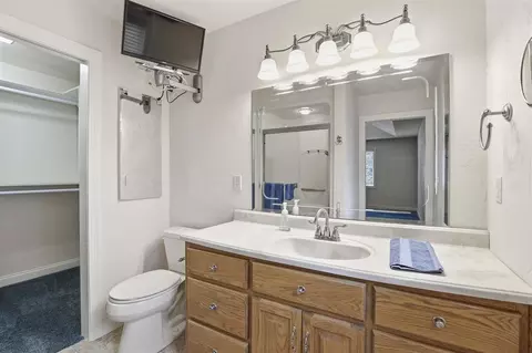 Bath - 89 Penbrook Cir, Appleton, WI 54914 photo 1 of 3