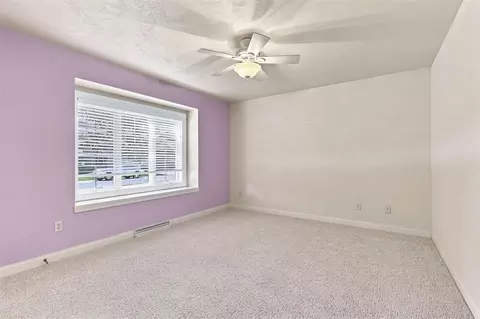 Bedroom - 89 Penbrook Cir, Appleton, WI 54914 photo 6 of 7