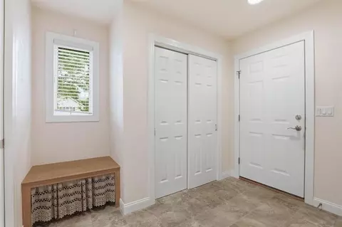 Entry Way - 89 Penbrook Cir, Appleton, WI 54914 photo 3 of 3