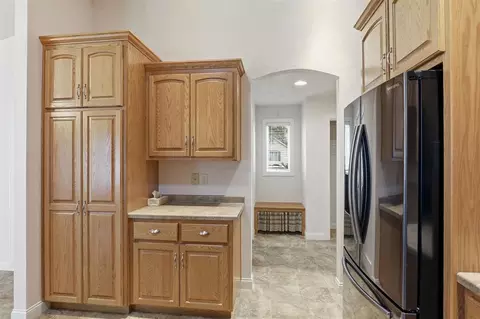 Entry Way - 89 Penbrook Cir, Appleton, WI 54914 photo 2 of 3