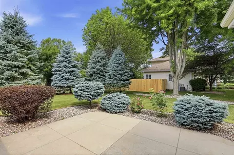 Exterior - 89 Penbrook Cir, Appleton, WI 54914 photo 6 of 8