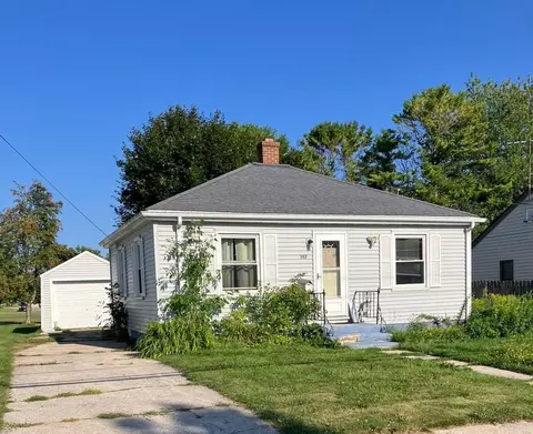 302 Church St, Algoma, WI 54201