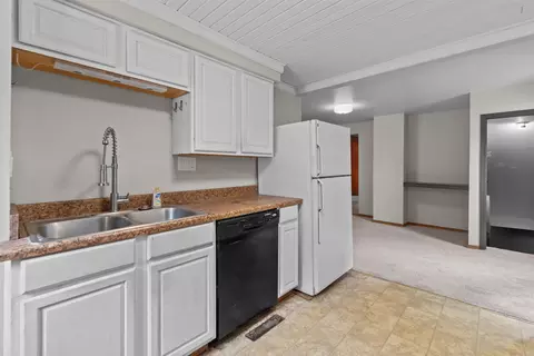 Kitchen - 1516 W Lawrence St, Appleton, WI 54914 photo 1 of 1