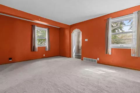 Living - 1516 W Lawrence St, Appleton, WI 54914 photo 1 of 6