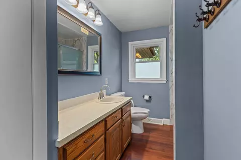 Bath - 807 W Parkway Blvd, Appleton, WI 54914 photo 1 of 2