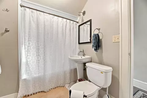 Bath - 1309 N Morrison St, Appleton, WI 54911 photo 3 of 3