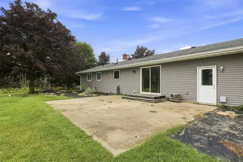 Exterior - w4011 County Road East, Cecil, WI 54111 photo 3 of 13