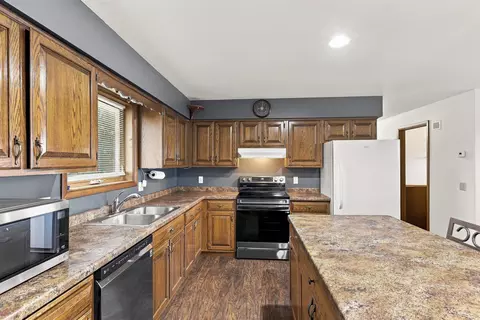 Kitchen - w4011 County Road East, Cecil, WI 54111 photo 4 of 4