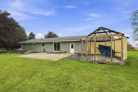 Exterior - w4011 County Road East, Cecil, WI 54111 photo 5 of 13