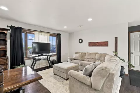Living - w4011 County Road East, Cecil, WI 54111 photo 2 of 3