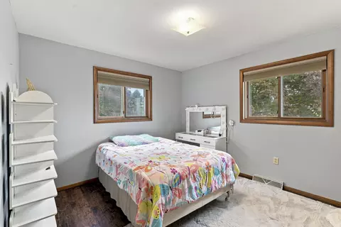 Bedroom - w4011 County Road East, Cecil, WI 54111 photo 3 of 6