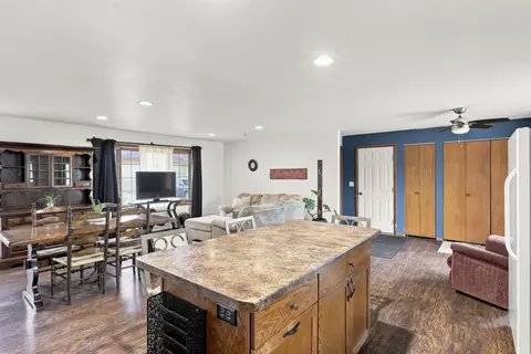Kitchen - w4011 County Road East, Cecil, WI 54111 photo 2 of 4