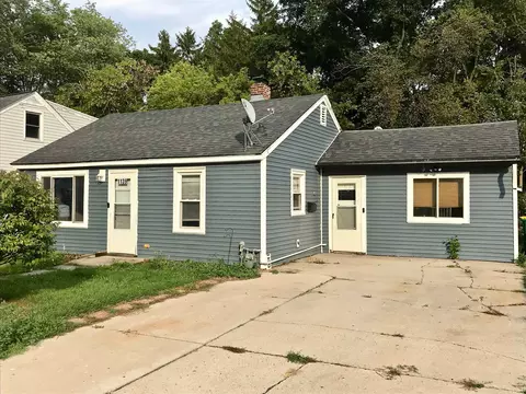 1139 Wirtz Ave, Green Bay, WI 54304