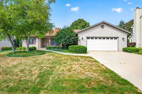 1155 W Cecil St, Neenah, WI 54956