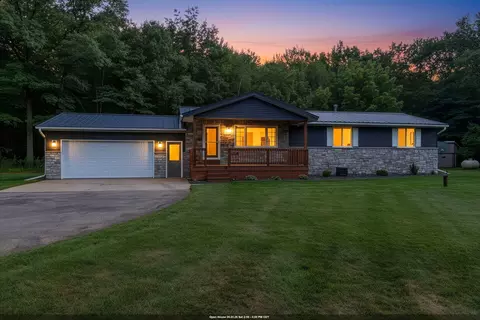w1855 Krause Road, Marinette, WI 54143