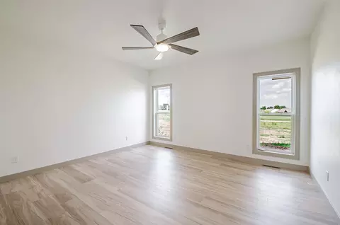 Bedroom - 581 Emerald Isle Ct, Wrightstown, WI 54180 photo 1 of 6