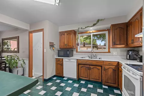 Kitchen - 807 S Christine St, Appleton, WI 54915 photo 5 of 6