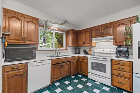 Kitchen - 807 S Christine St, Appleton, WI 54915 photo 3 of 6